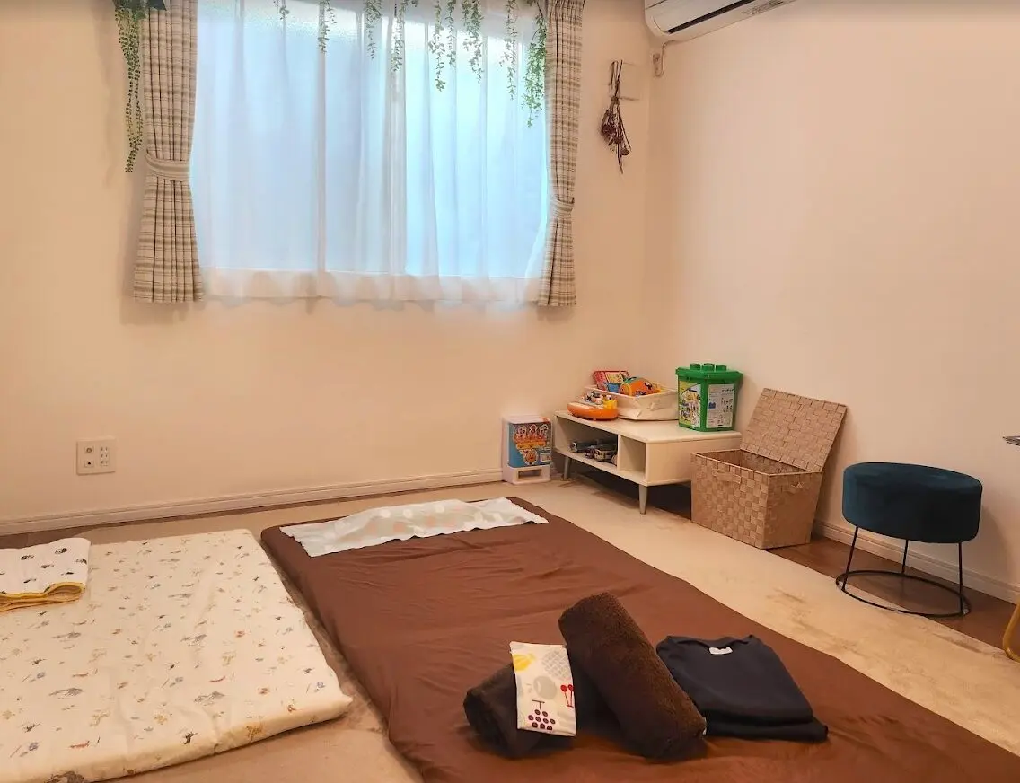 産後ケア専門サロン Momの休日/ 産後骨盤矯正 / 新瑞橋