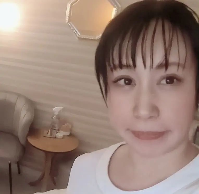 小顔サロンCalina【カリーナ】/小顔矯正・美腸・ヘッド・骨盤矯正 / 池袋 - 5