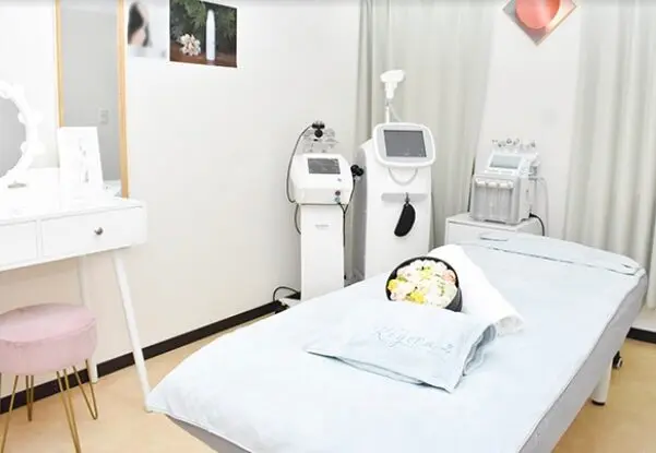 Kiyora BEAUTY LOUNGE【キヨラ ビューティーラウンジ】/韓国小顔コルギ•毛穴洗浄/神保町