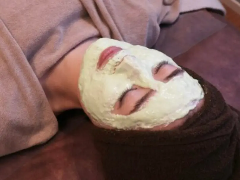 Beauty Salon sasha【ビューティーサロンサシャ】/ ハーブピーリング,ハリ・ツヤ / 黒川