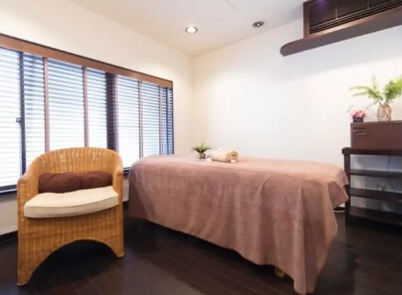 Private salon ViVi【プライベートサロンヴィヴィ】/ 美容整体 脱毛 / 渋谷