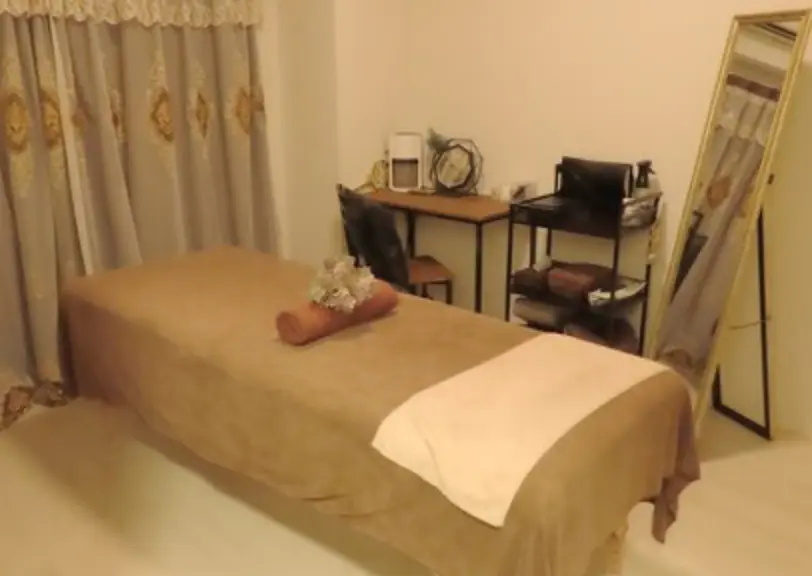 眠れるヘッドスパ専門店 / ドライヘッドマッサージ / 恵比寿