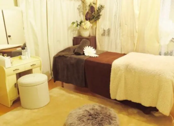 Ｓａｌｏｎ Ｈｅｌｉｏｓ【ヘリオス】/ フェイシャル / 三軒茶屋