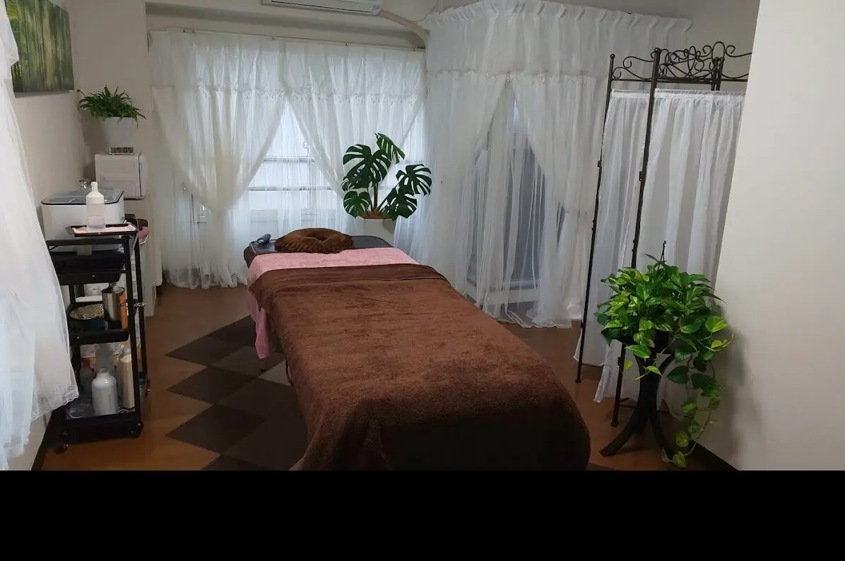 Reve Briller【レーヴブリエ】/ リンパマッサージ / 泉岳寺