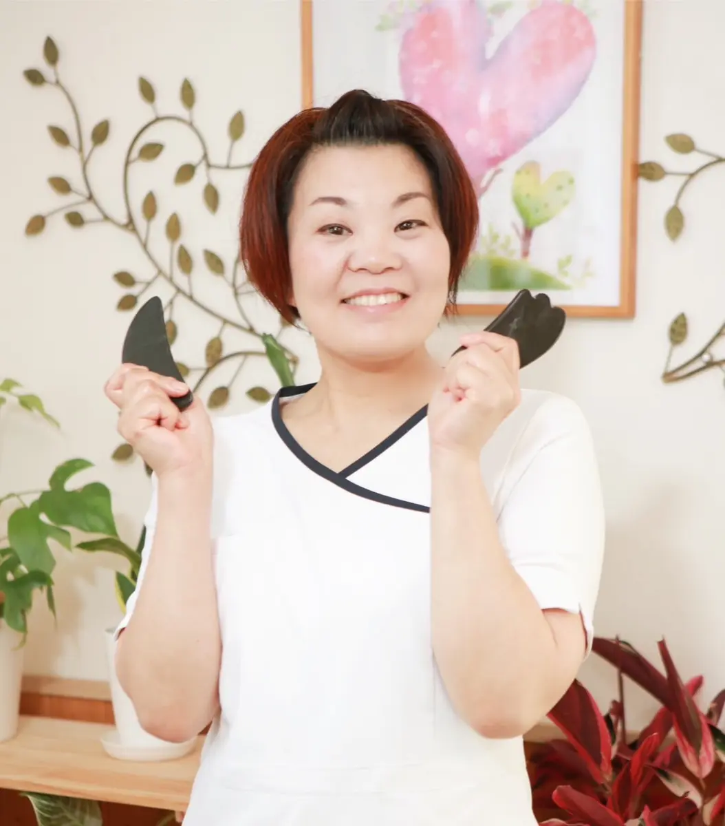 癒楽なお美【ゆらくなおみ】/ バザルトストーン バストケア / 有松 鳴海 南大高