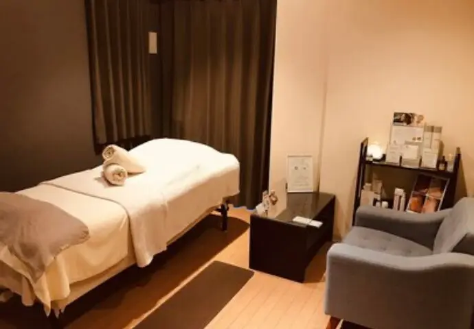 Dry Head SPA and Relaxation Nolan【ノラン】/ ヘッドスパ,フェイシャル / 横浜