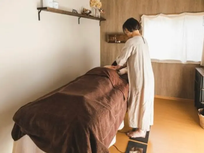 自律神経ケアサロン Linen【リネン】/ ハンドセラピス よもぎ蒸し / 東刈谷 - 10