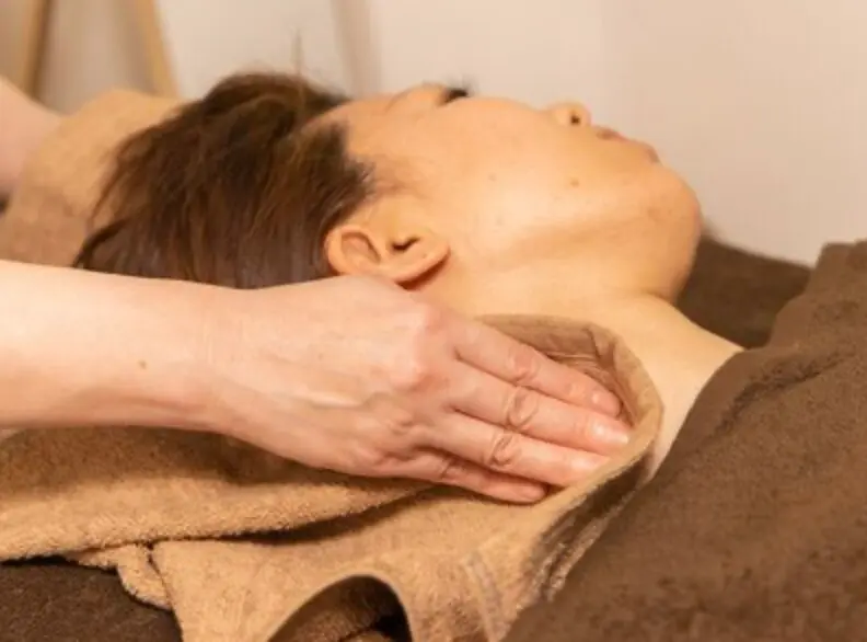 PONOA salon【ポノアサロン】/ オイルマッサージ,ドライヘッドスパ / 多治見